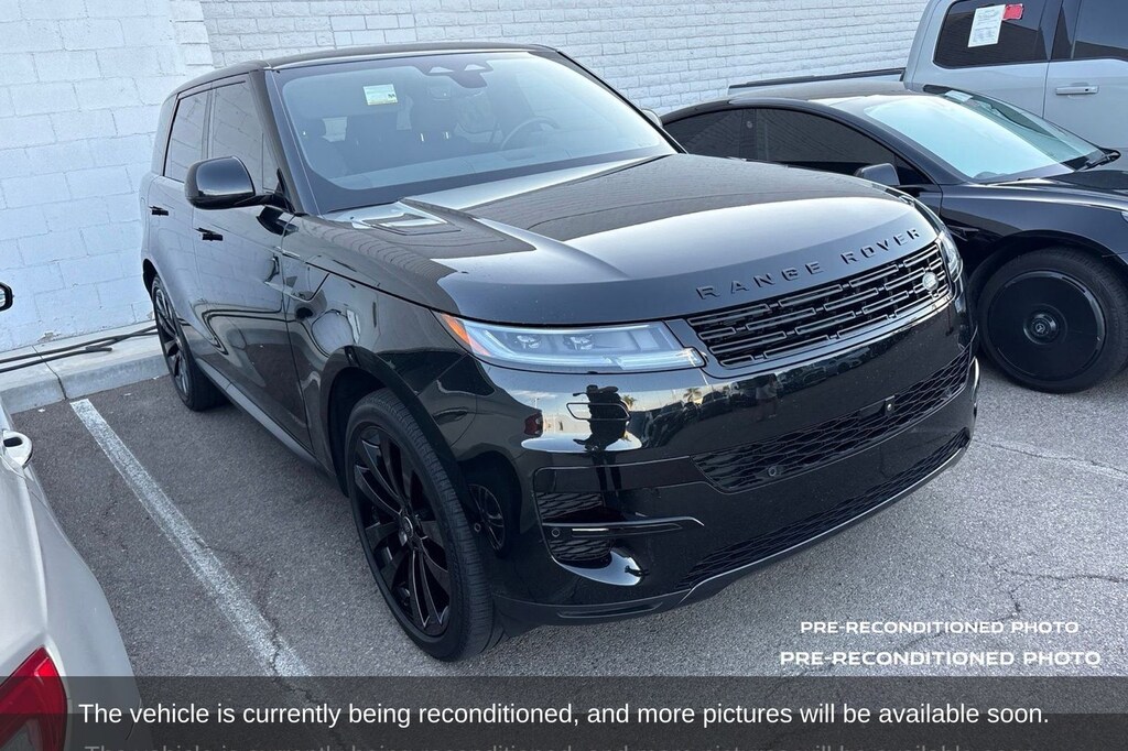 Used 2025 Land Rover Range Rover Sport SE SUV