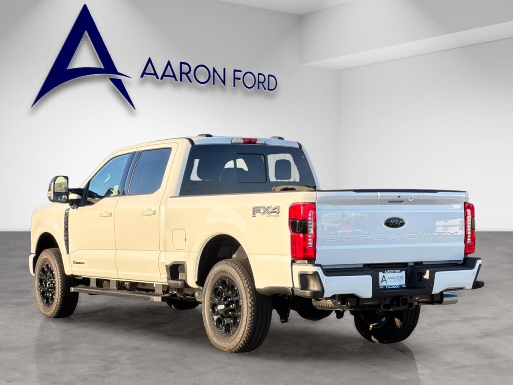 New 2025 Ford F-250SD Lariat Truck