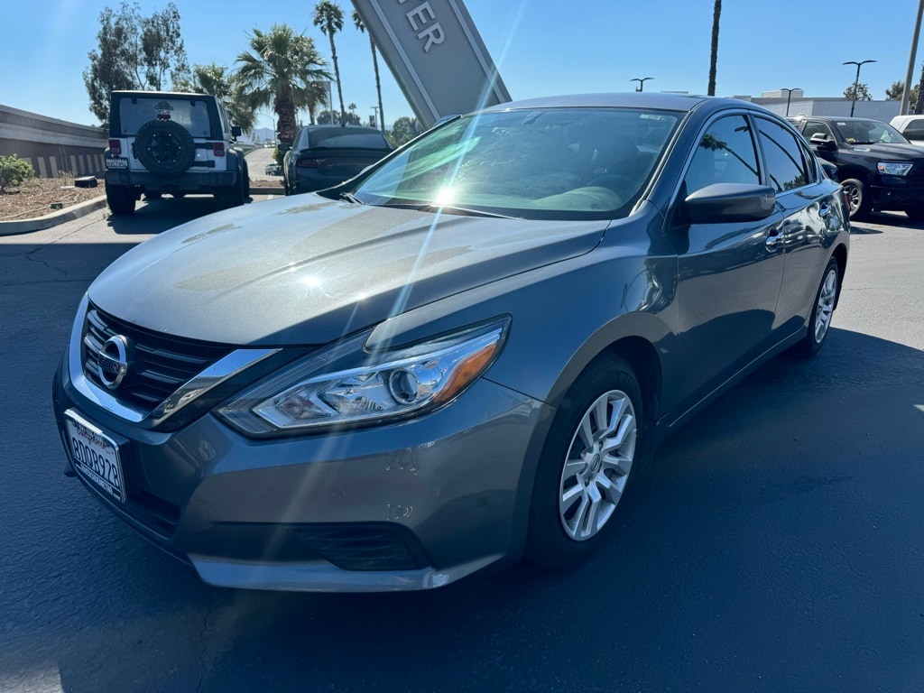 Used 2018 Nissan Altima S with VIN 1N4AL3AP1JC229284 for sale in Corona, CA
