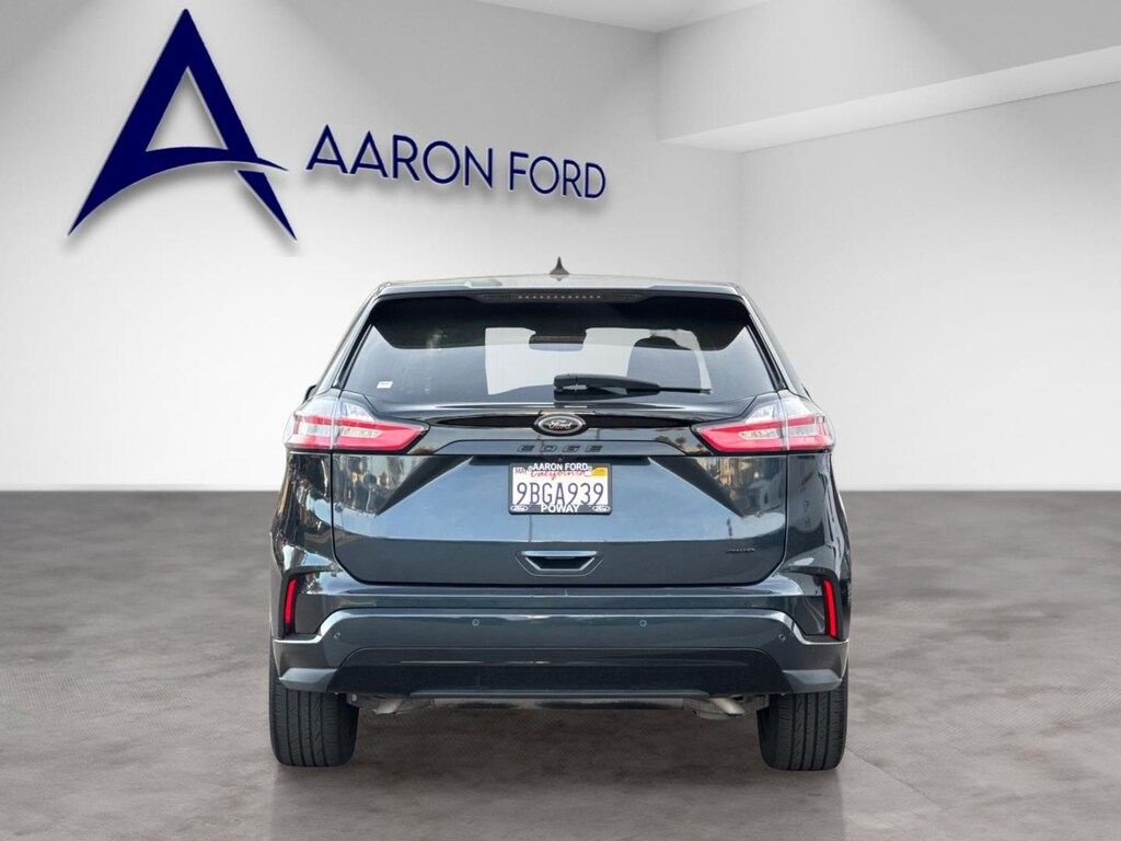 Used 2022 Ford Edge SE SUV