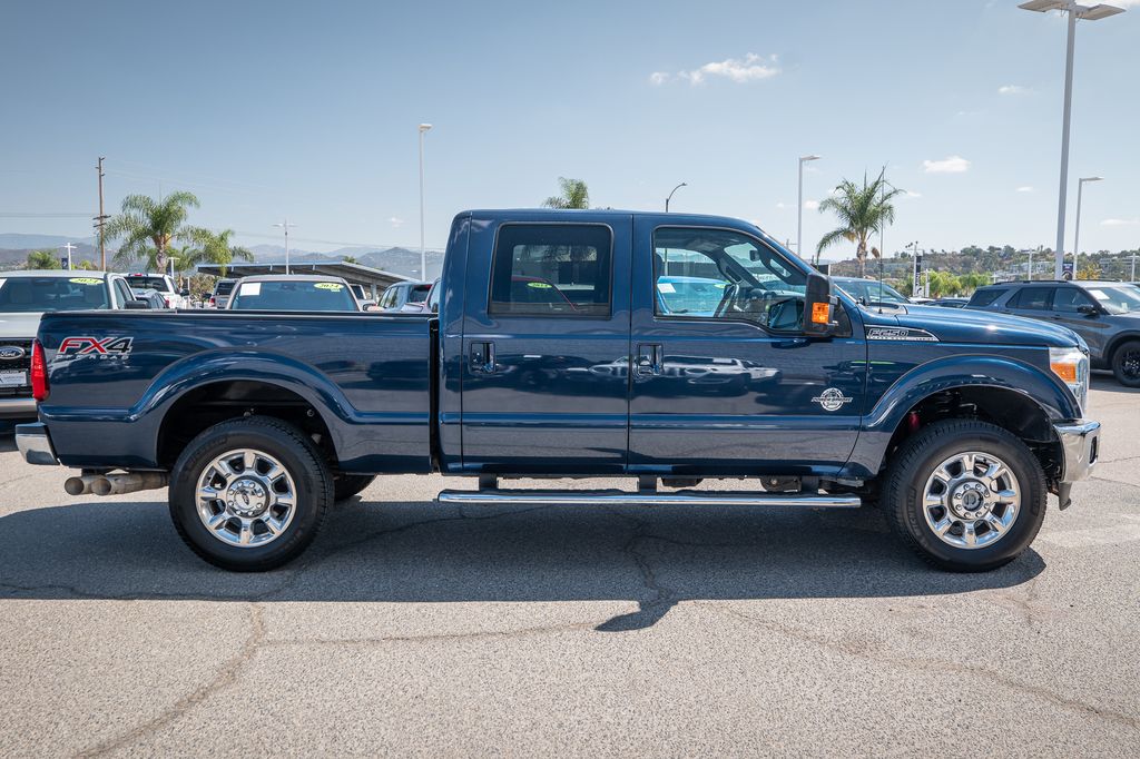 2015 Ford F-250 photo 4