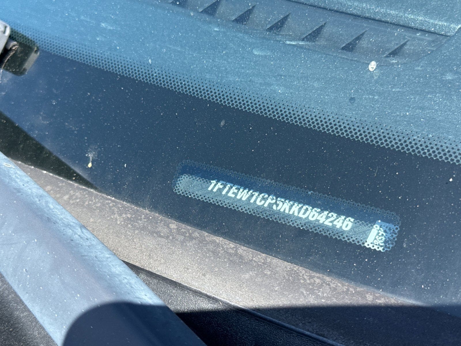 2019 Ford F-150 XLT photo 2