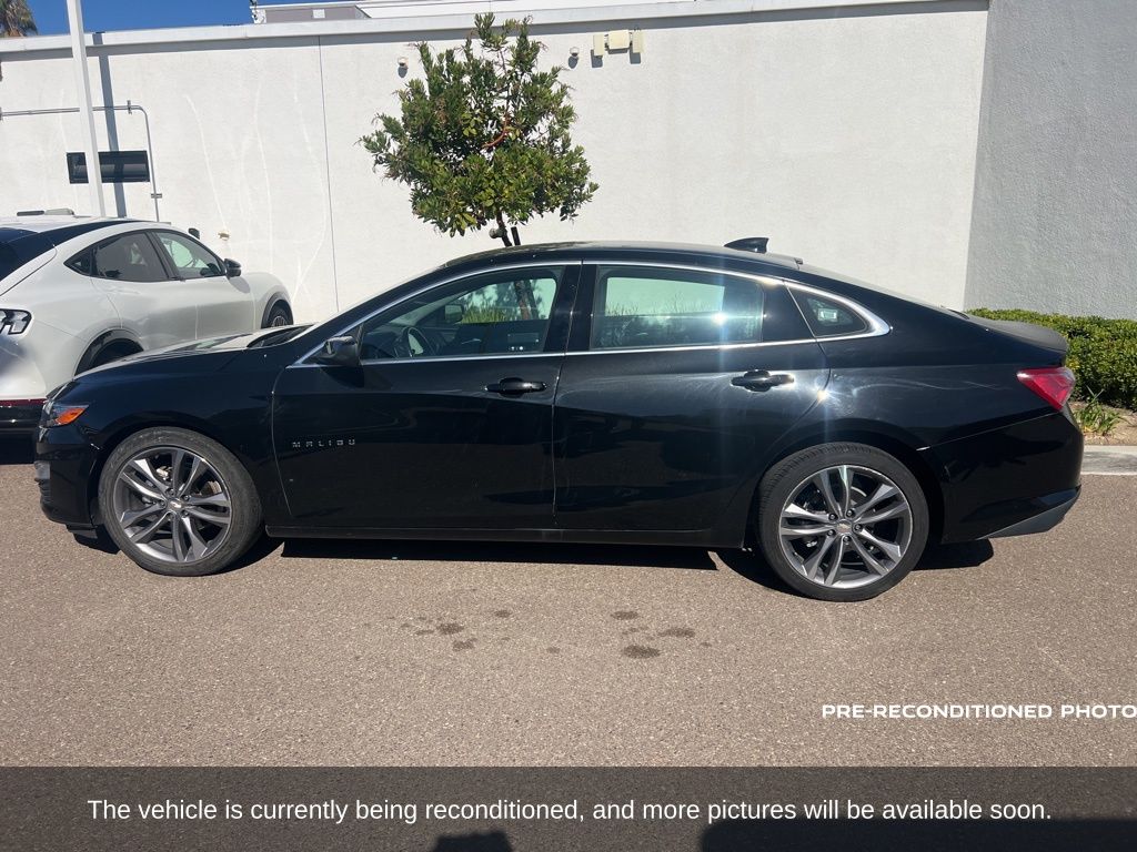 2024 Chevrolet Malibu Premier 2LT photo 3