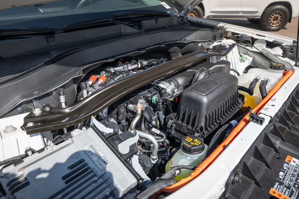 2022 Ford Explorer Limited photo 2