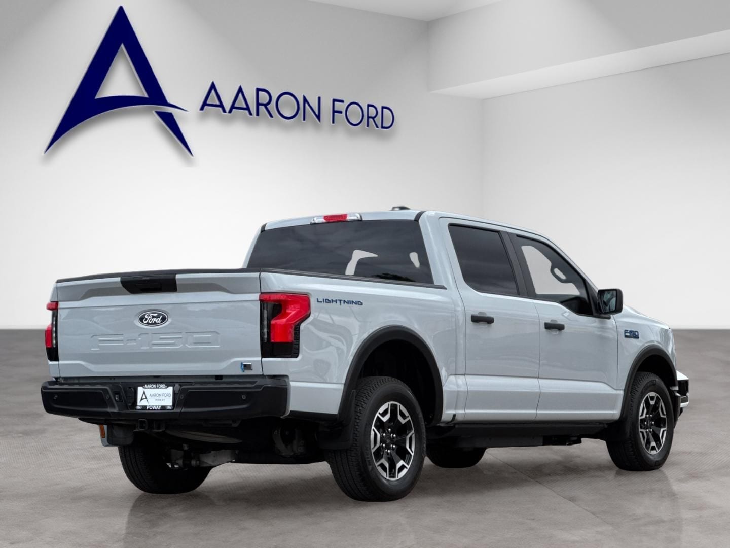 2024 Ford F-150 Lightning Pro photo 5