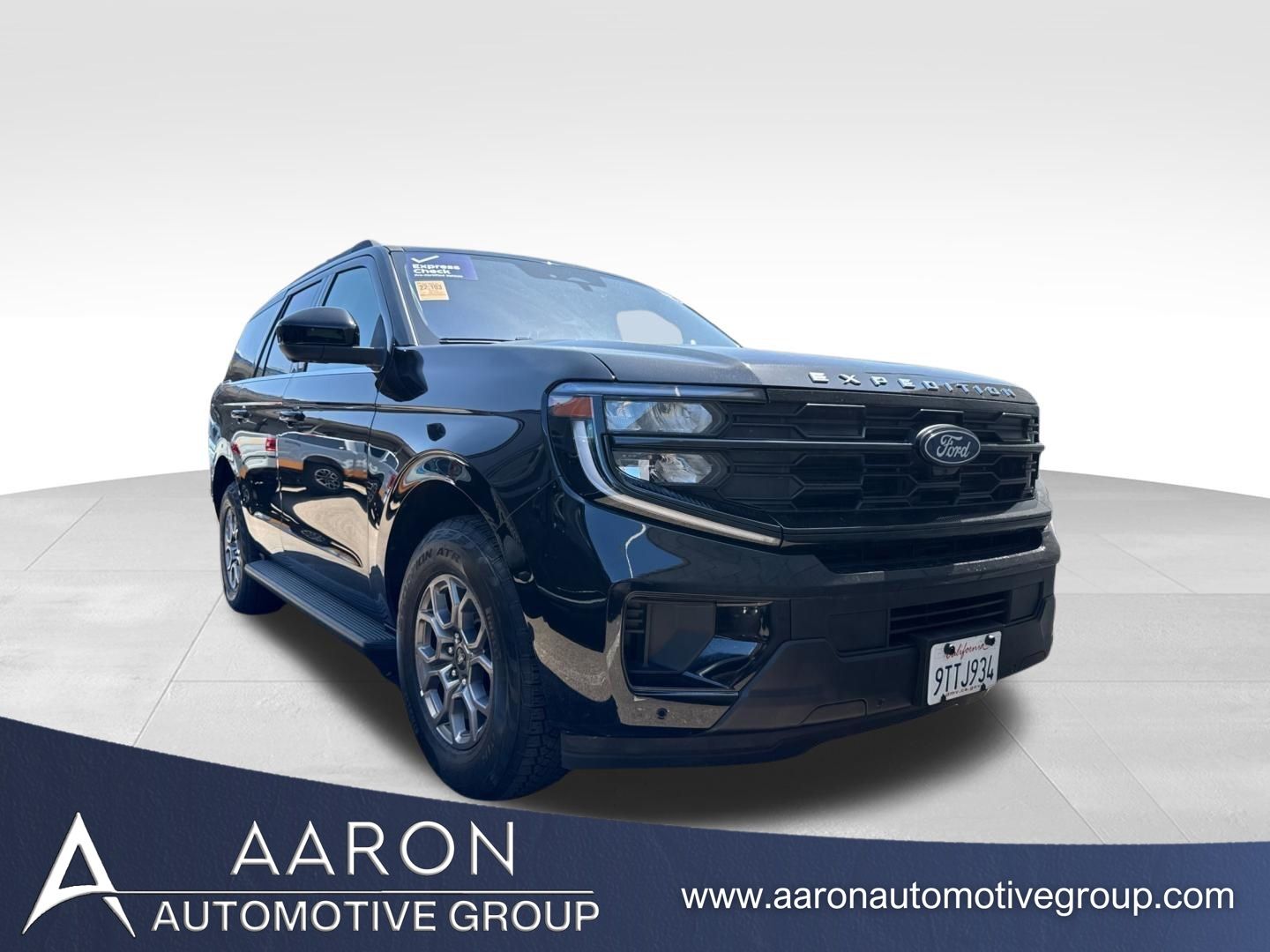 2025 Ford Expedition Active's photo