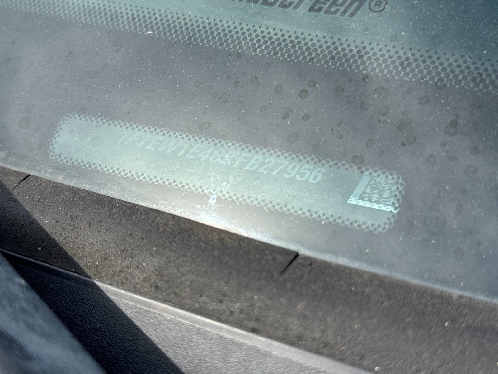 2019 Ford F-150 Lariat photo 2