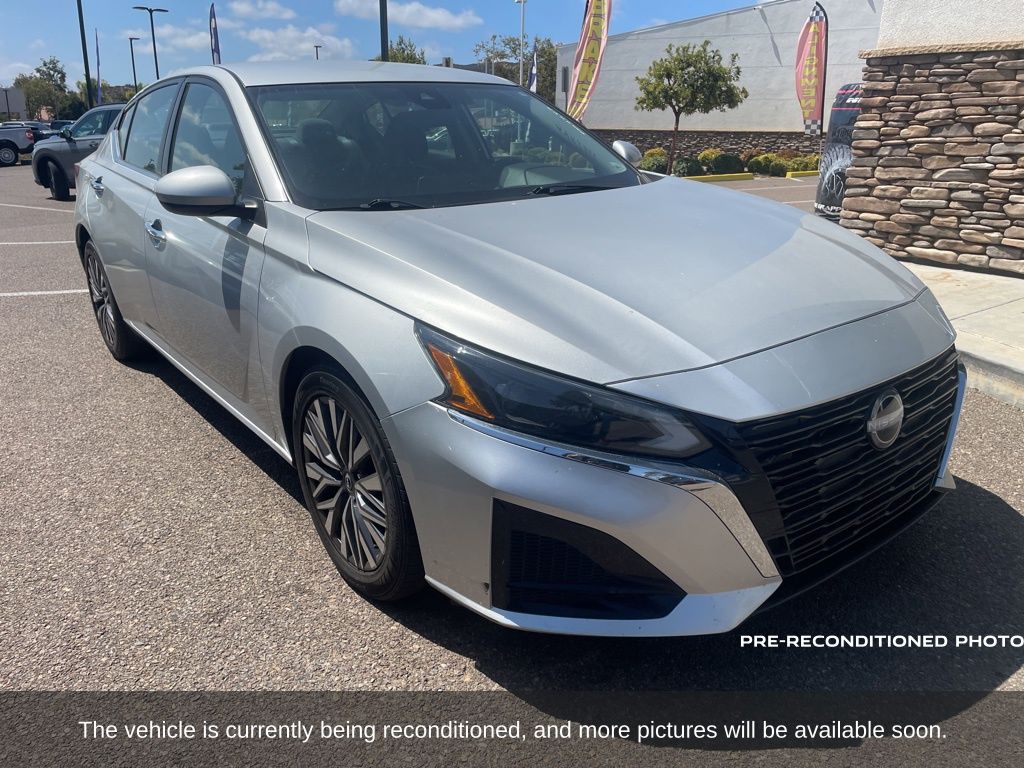 2023 Nissan Altima 2.5 SV photo 3