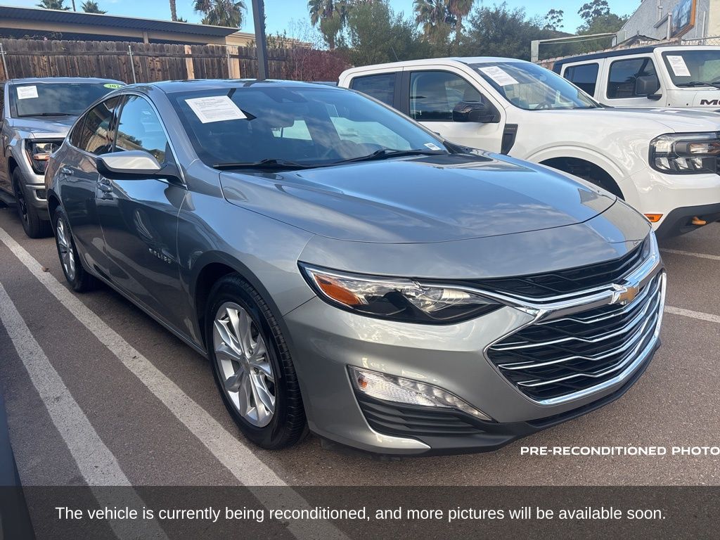 2024 Chevrolet Malibu 1LT photo 3