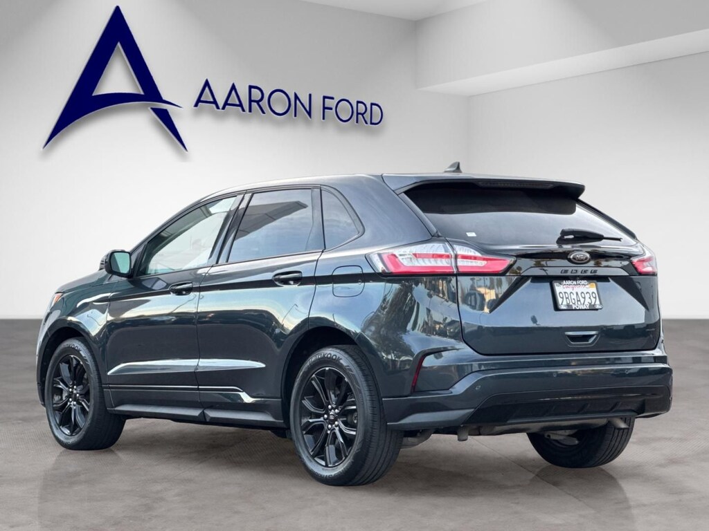 Used 2022 Ford Edge SE SUV