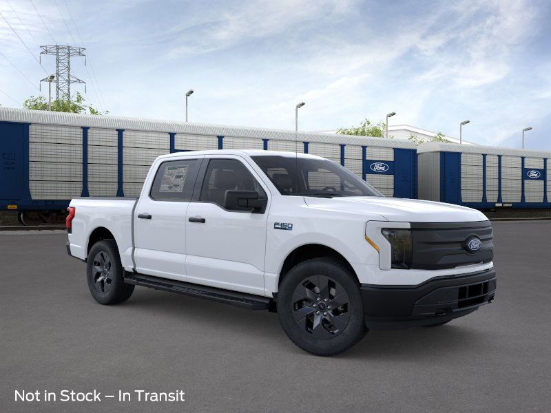 2025 Ford F-150 Lightning photo 2