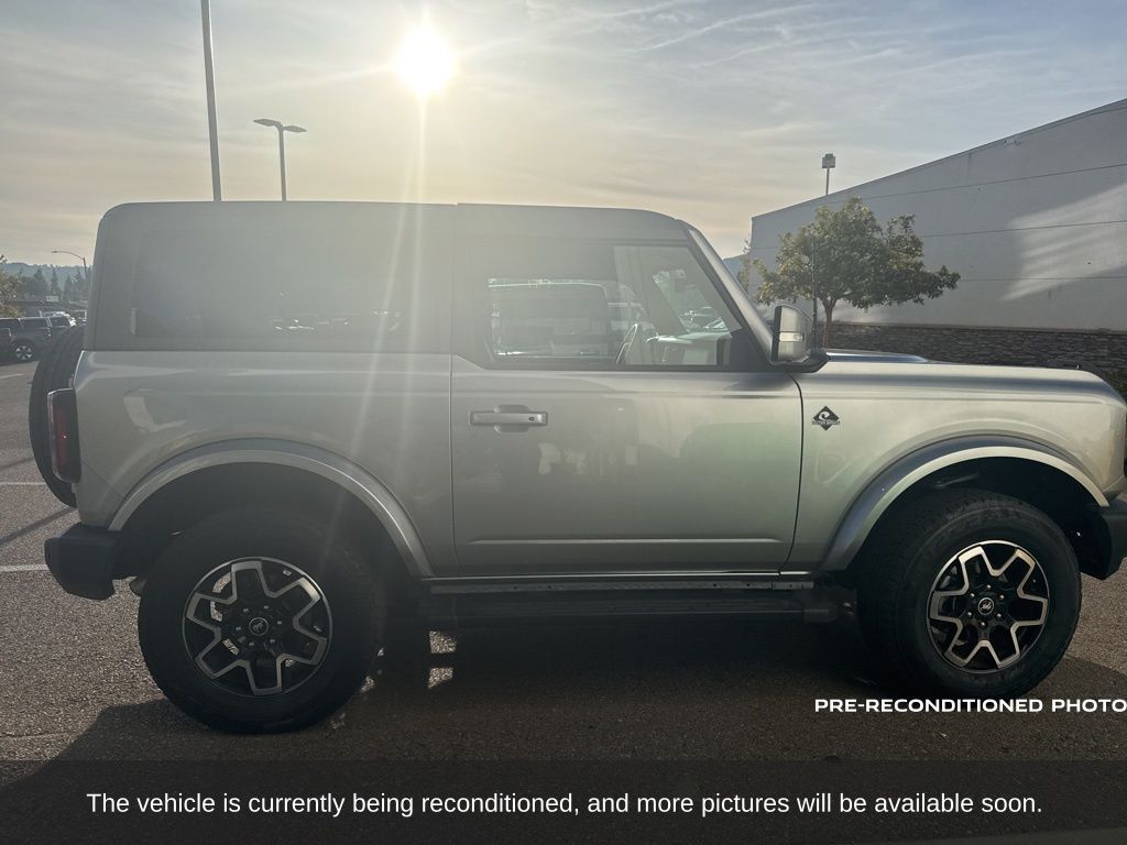 2023 Ford Bronco Outer Banks photo 4