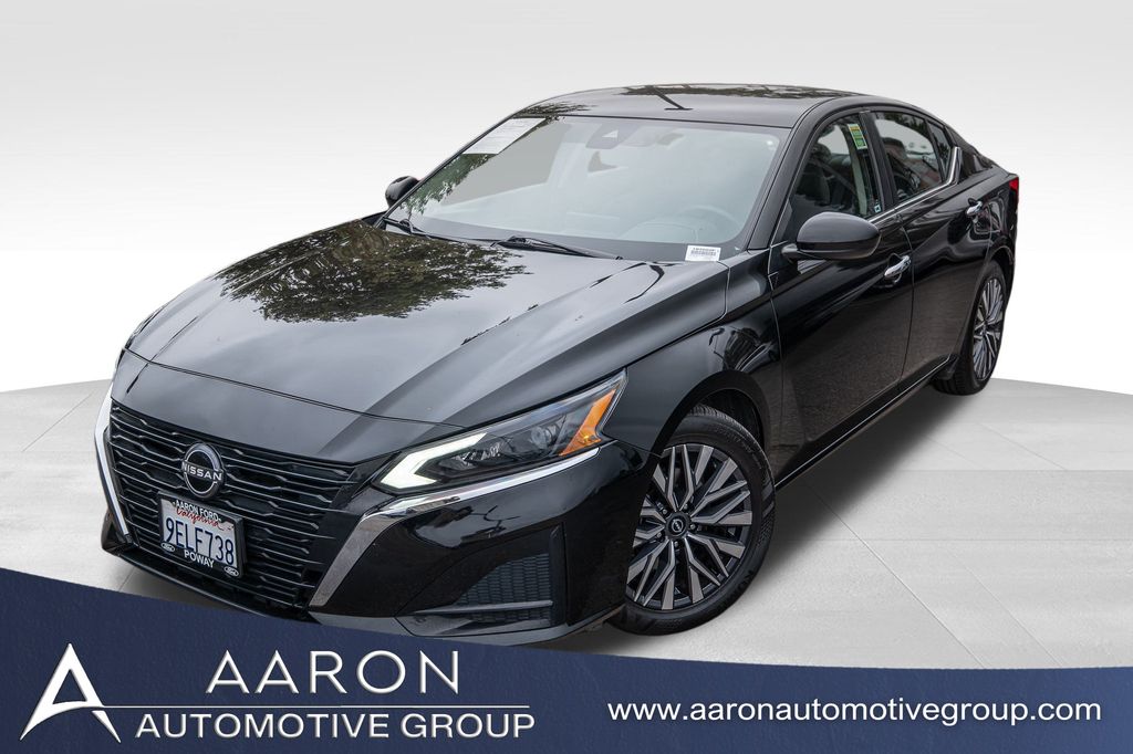 2023 Nissan Altima SV