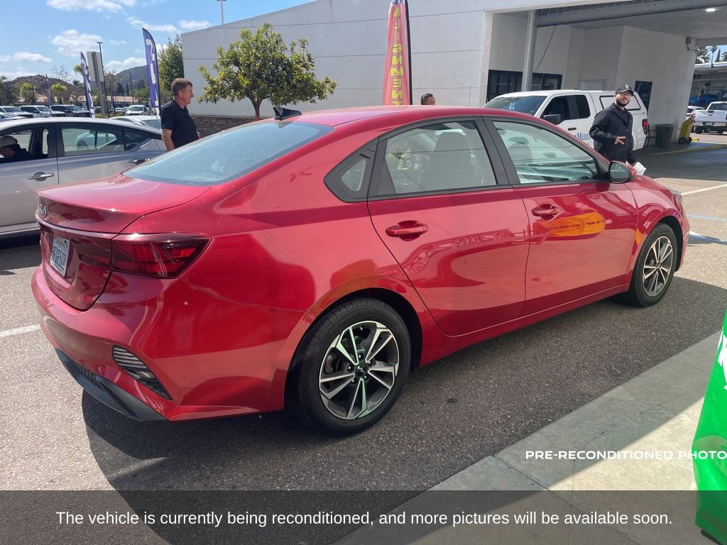 2023 Kia Forte LXS photo 4