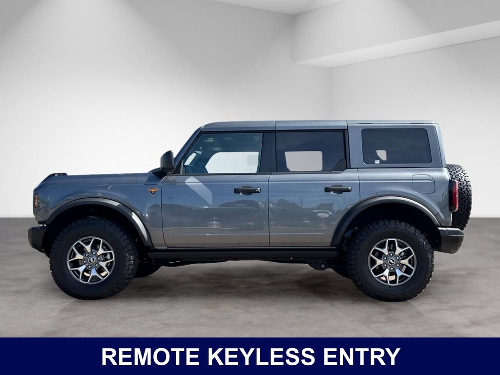 Used 2025 Ford Bronco Badlands SUV
