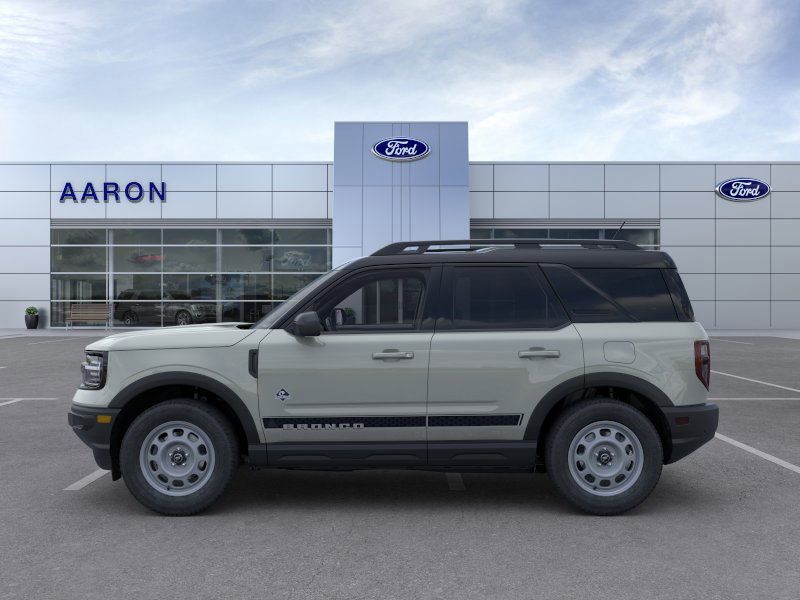 2024 Ford Bronco Sport Outer Banks photo 3