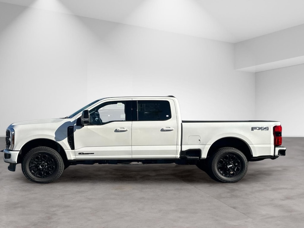 New 2025 Ford F-250SD Lariat Truck