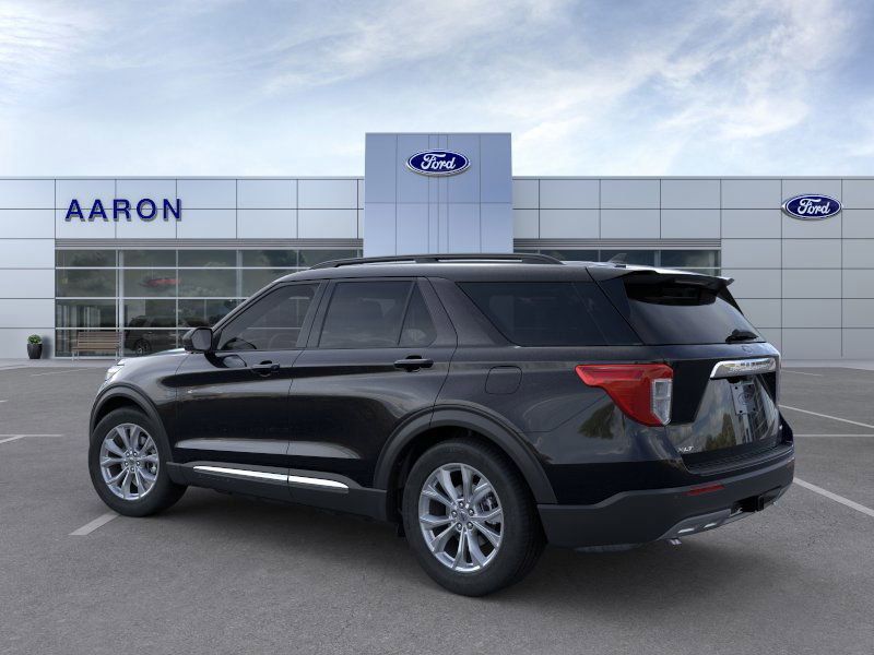 2024 Ford Explorer XLT photo 4