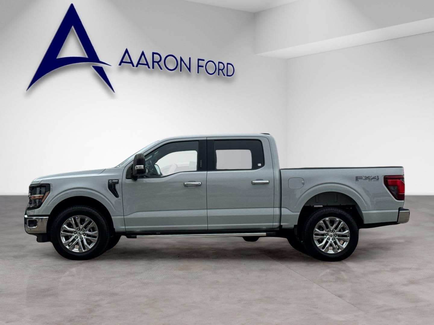 2024 Ford F-150 XLT photo 2
