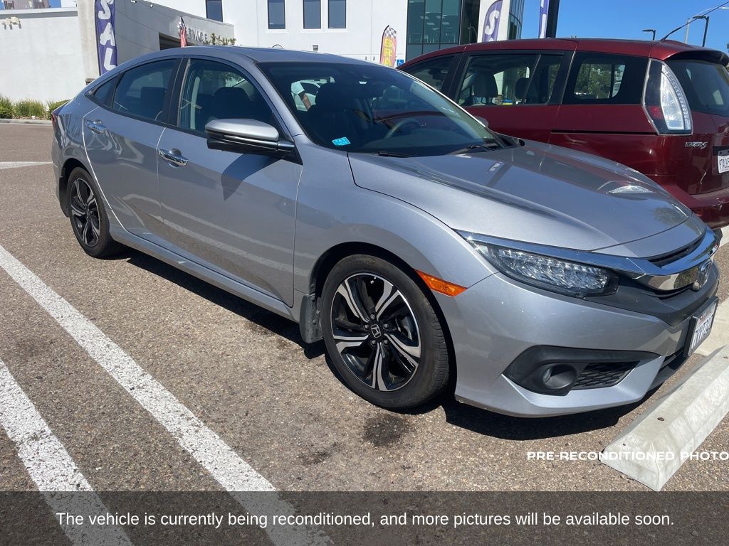 2017 Honda Civic Touring photo 3
