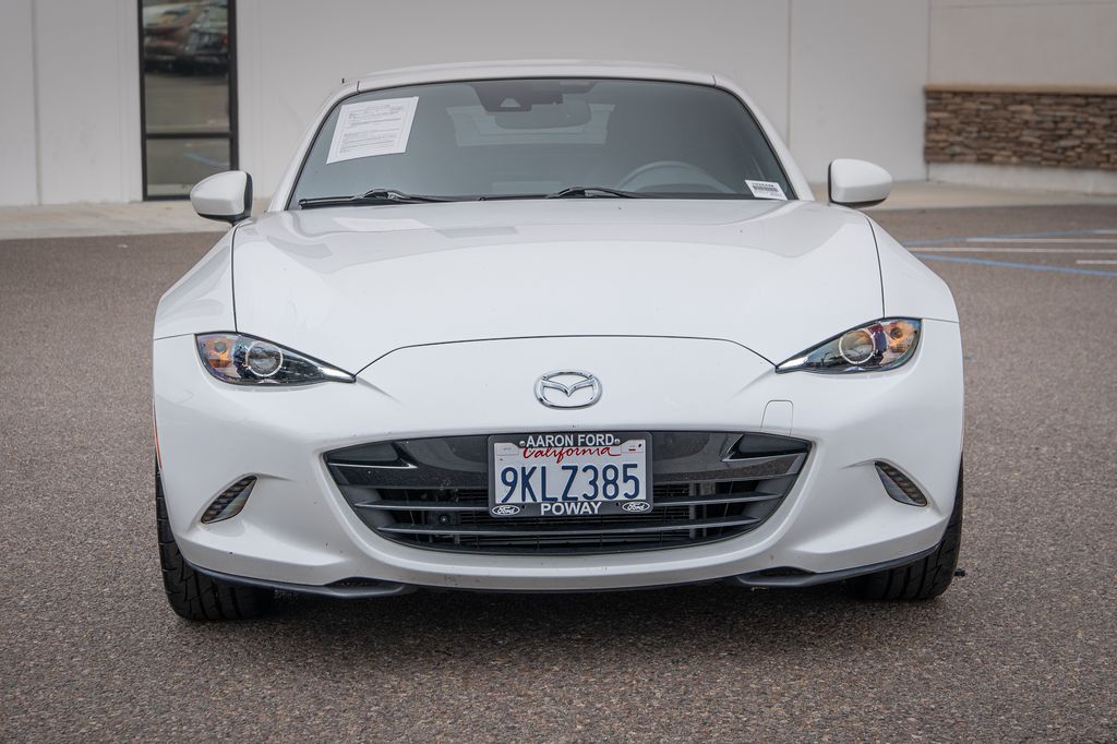 2022 Mazda MX-5 Miata RF Miata Grand Touring photo 2