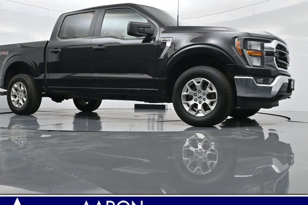 2023 Ford F-150 XLT photo 2