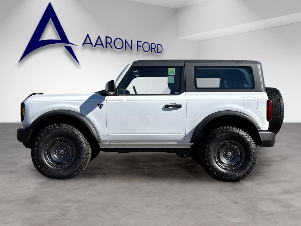 New 2025 Ford Bronco Base SUV