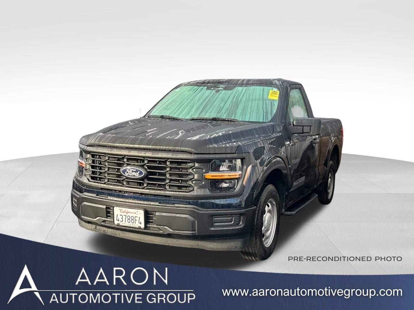 2025 Ford F-150 XL's photo