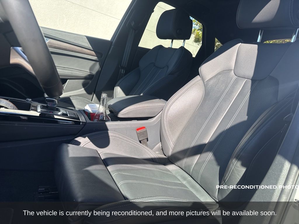2024 Audi Q5 Sportback 45 S line Prestige photo 3