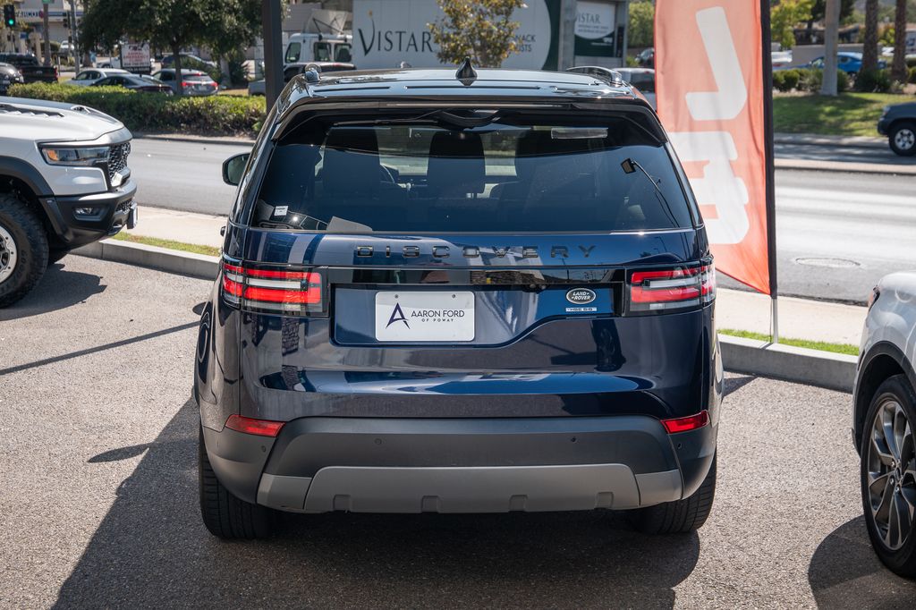 2019 Land Rover Discovery HSE photo 4