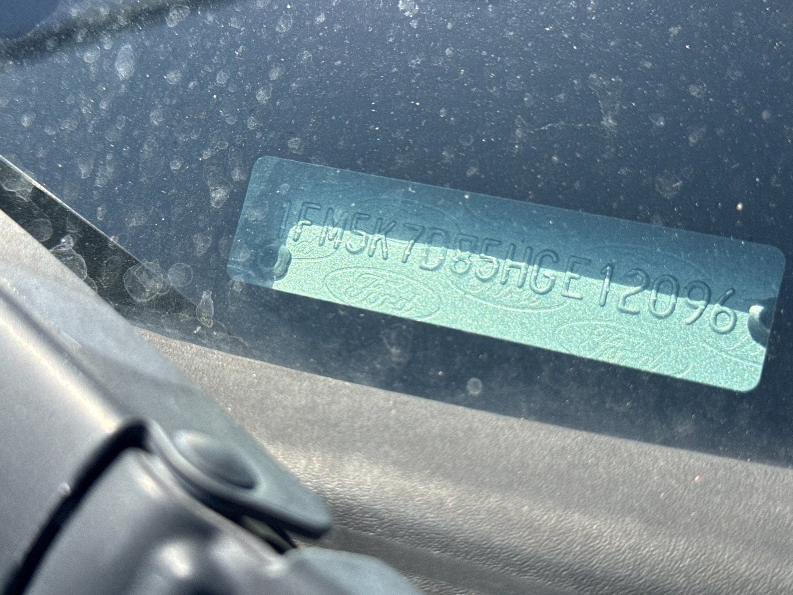 2017 Ford Explorer XLT photo 3