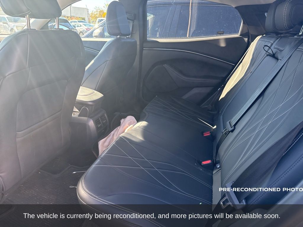 2023 Ford Mustang Mach-E Select photo 3