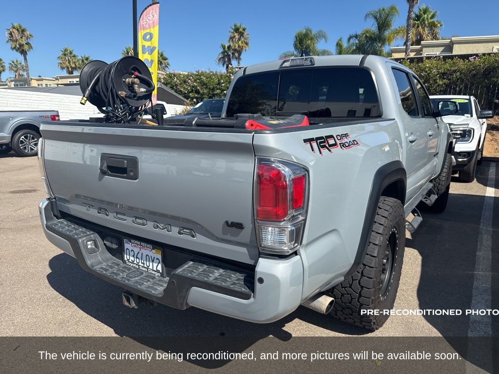 2020 Toyota Tacoma TRD Off-Road photo 3