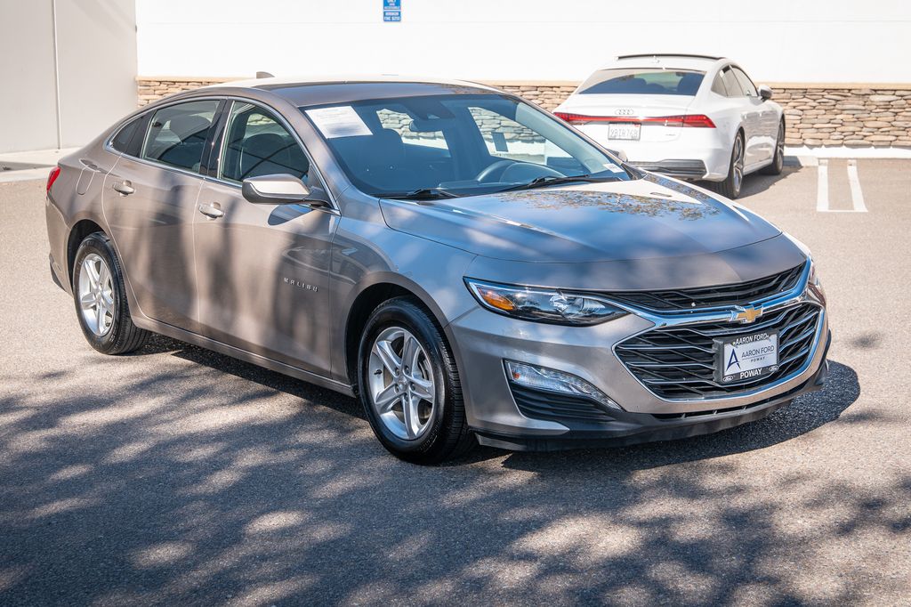 2023 Chevrolet Malibu 1LT photo 3