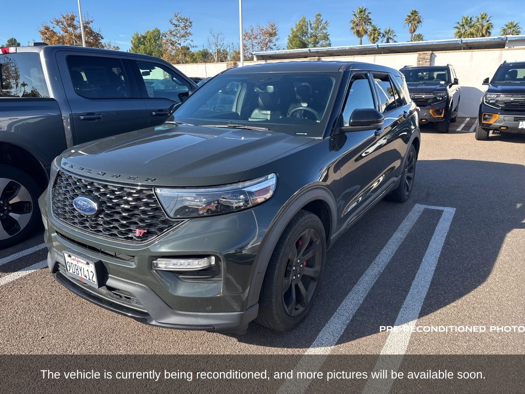 2022 Ford Explorer ST photo 4
