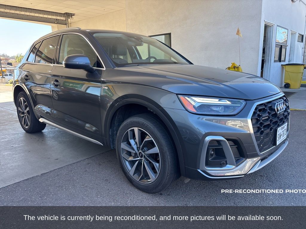 2023 Audi Q5 45 S line Premium Plus photo 3