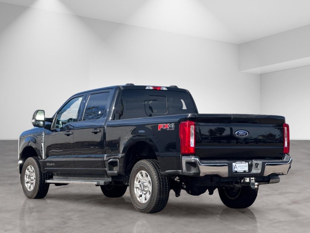 Used 2023 Ford F-250SD XLT Truck