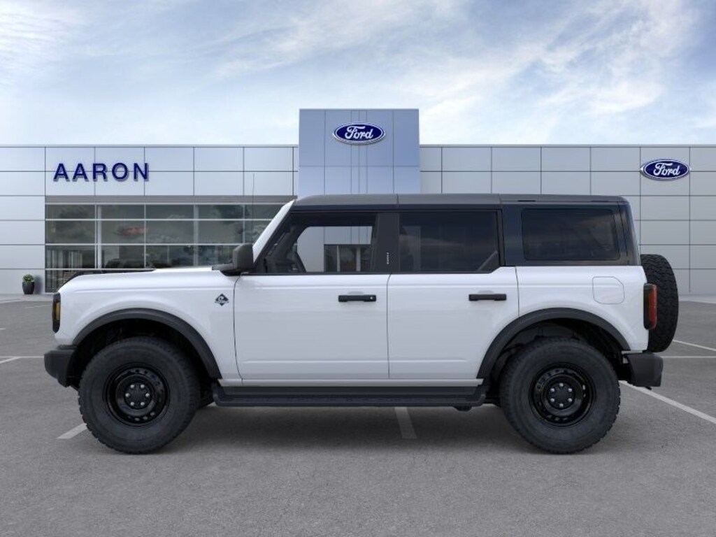 New 2026 Ford Bronco Outer Banks SUV