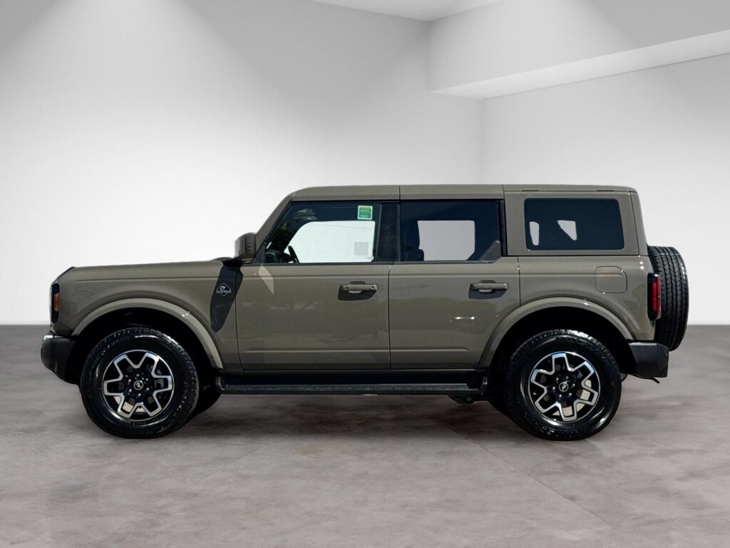 Used 2025 Ford Bronco Outer Banks SUV
