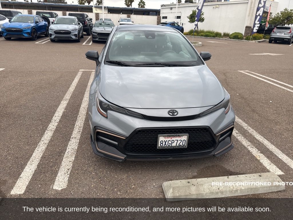 2021 Toyota Corolla SE photo 2