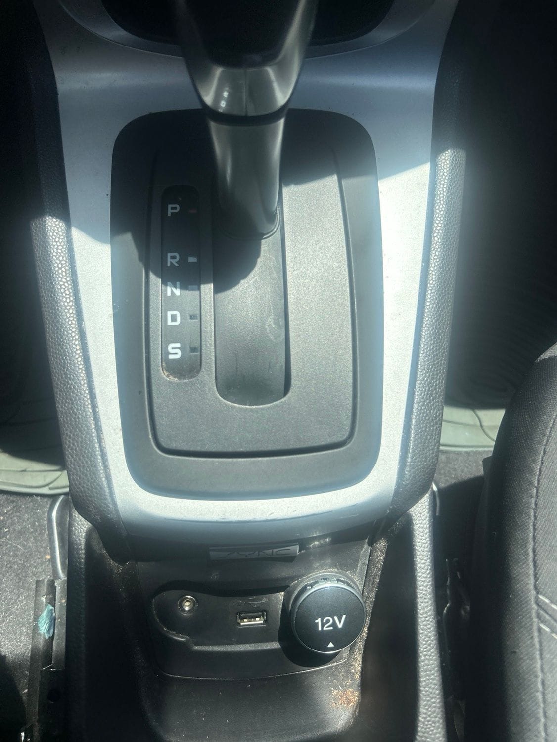 2016 Ford Fiesta SE photo 3