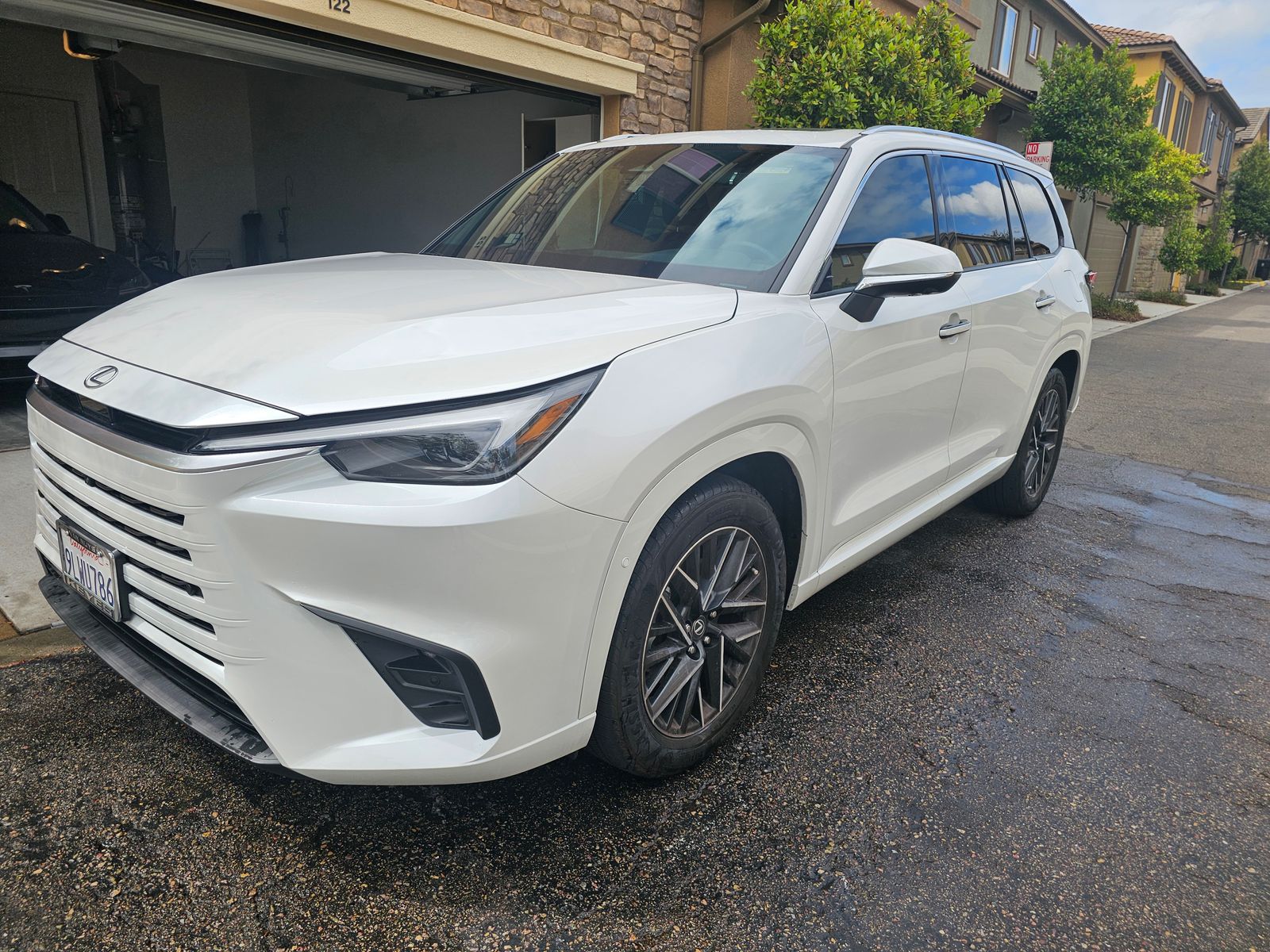 2024 LEXUS TX 350 Premium photo 3