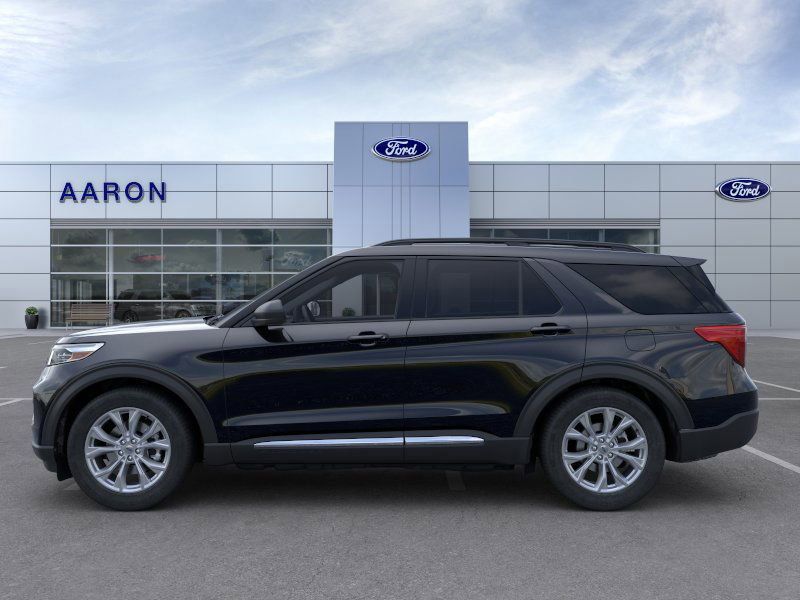 2024 Ford Explorer XLT photo 3
