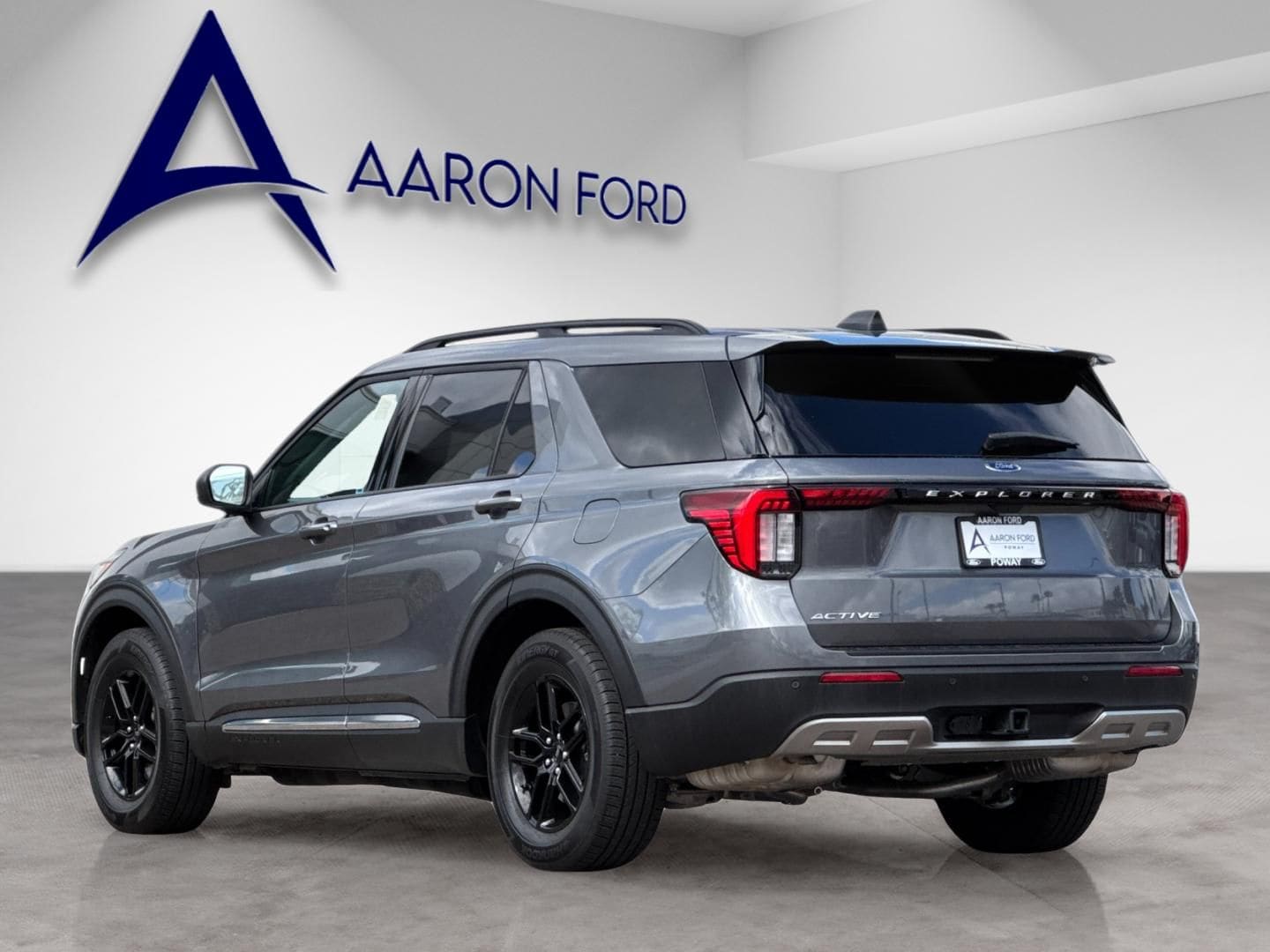 2025 Ford Explorer Active photo 4