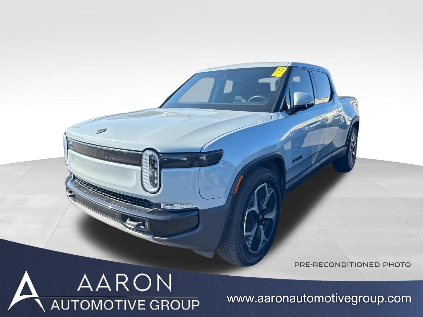 2022 Rivian R1T Adventure's photo