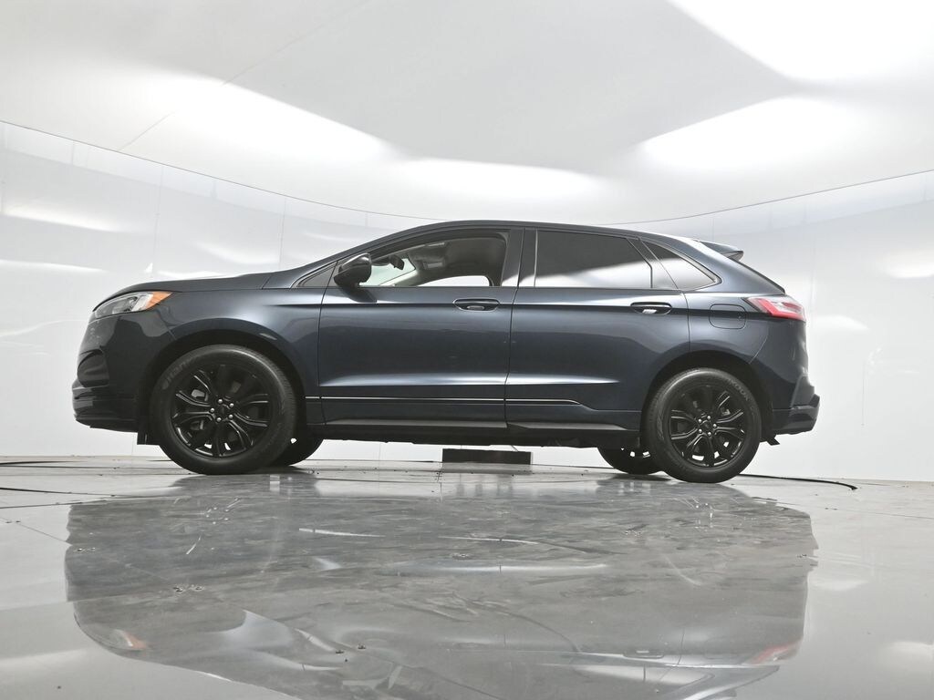 Used 2022 Ford Edge SE SUV
