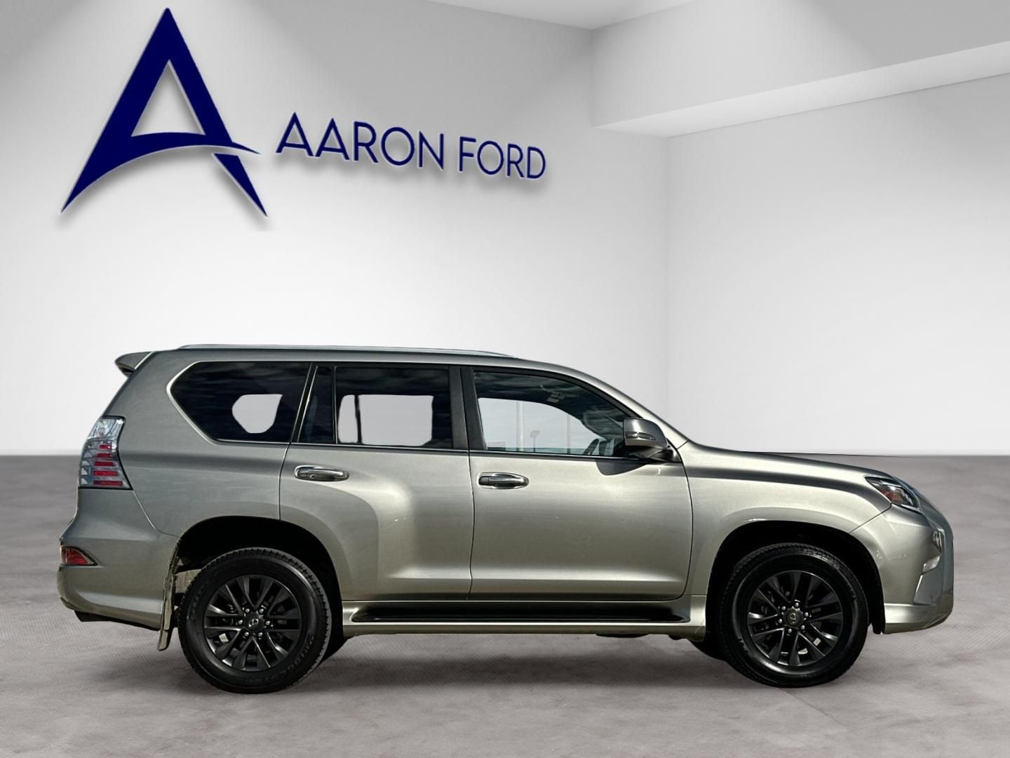 2023 LEXUS GX 460 photo 6