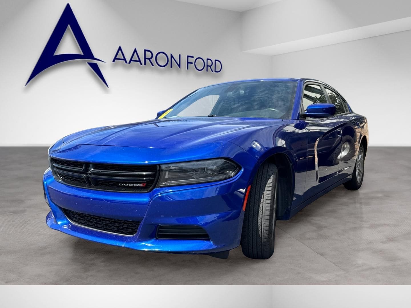 2022 Dodge Charger SXT photo 2