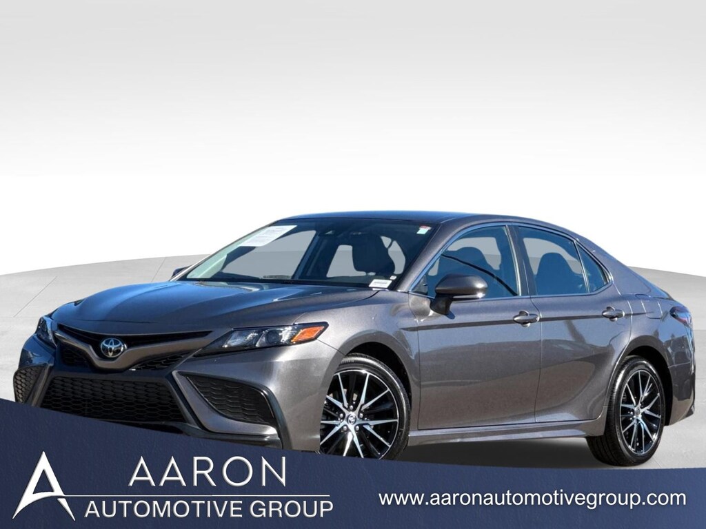 Used 2024 Toyota Camry SE Sedan