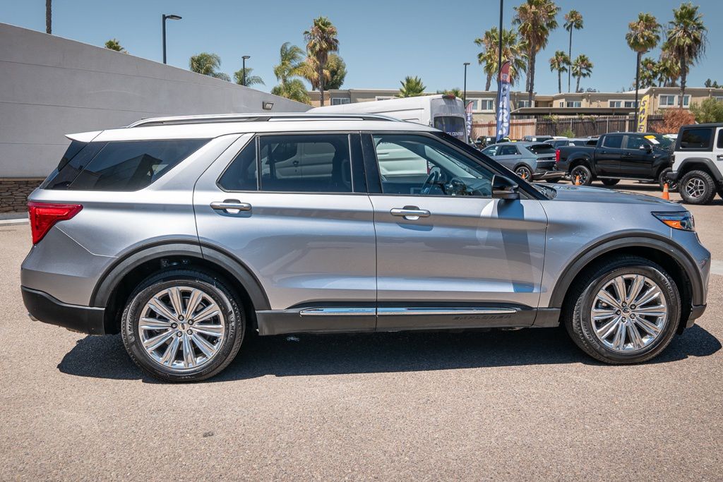 2022 Ford Explorer Limited photo 4
